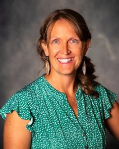 Portrait photo of Liz Heid